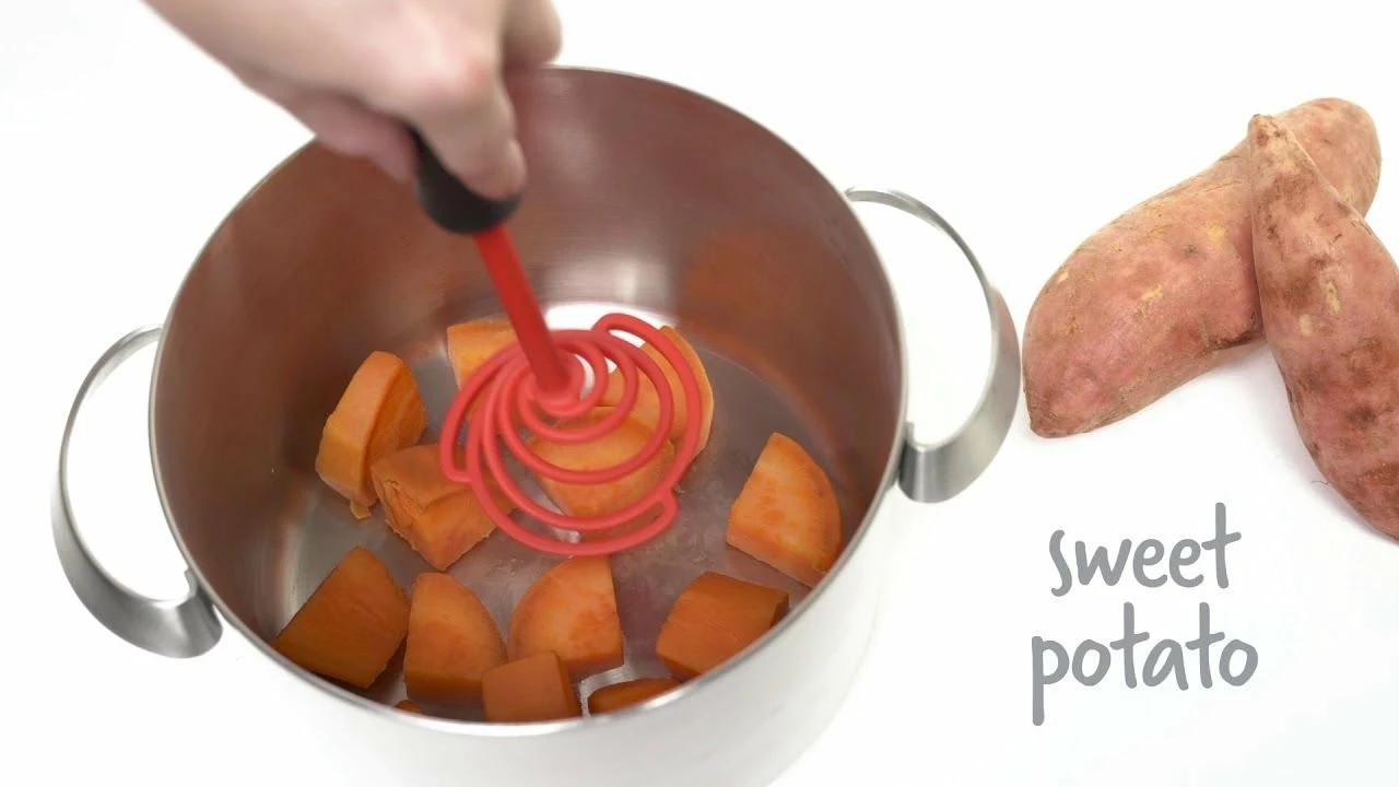 Dreamfarm Smood Lite Potato Masher | Red - Image 6